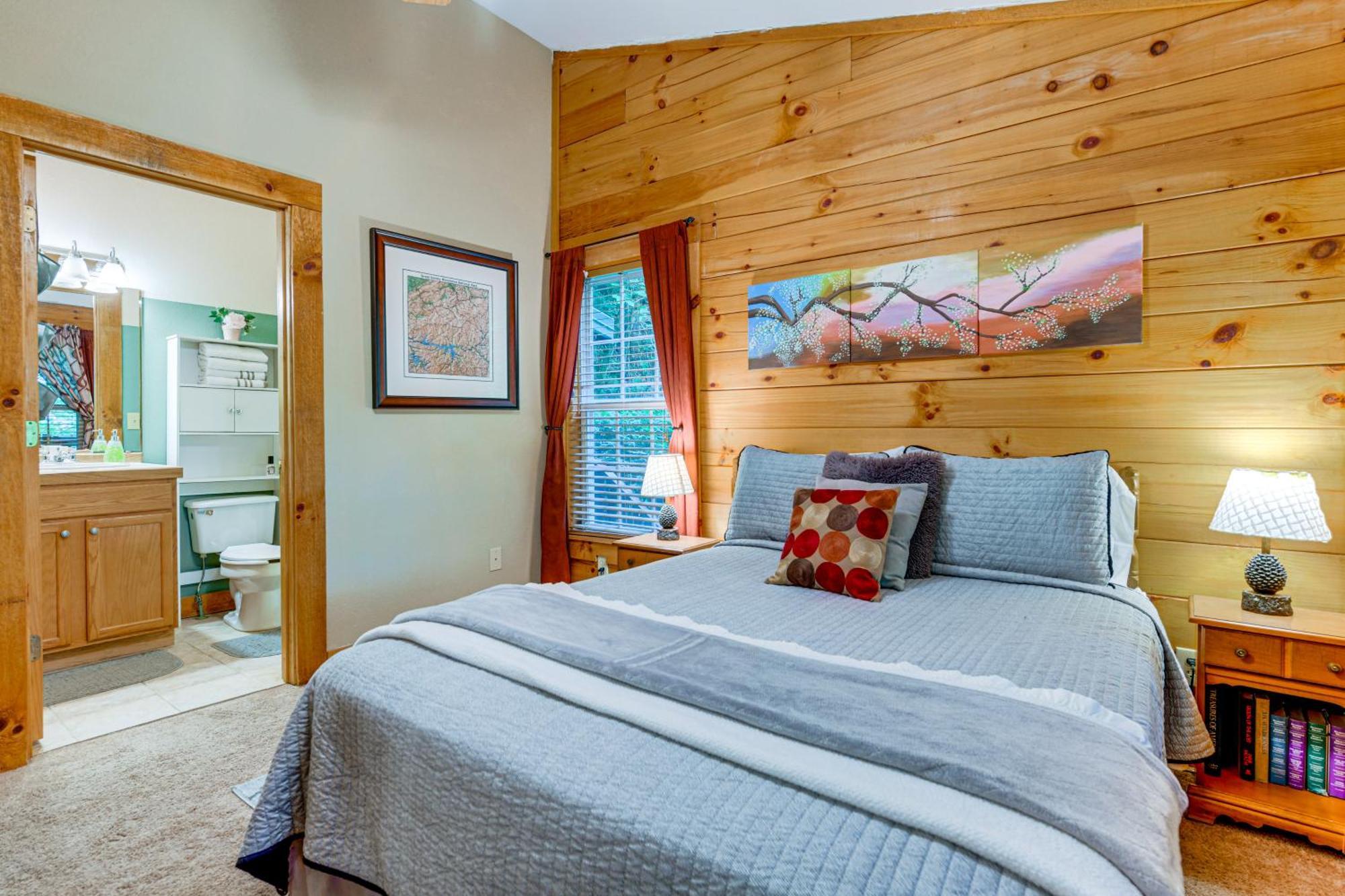 Serene Maggie Valley Retreat With Deck And Hot Tub! Экстерьер фото