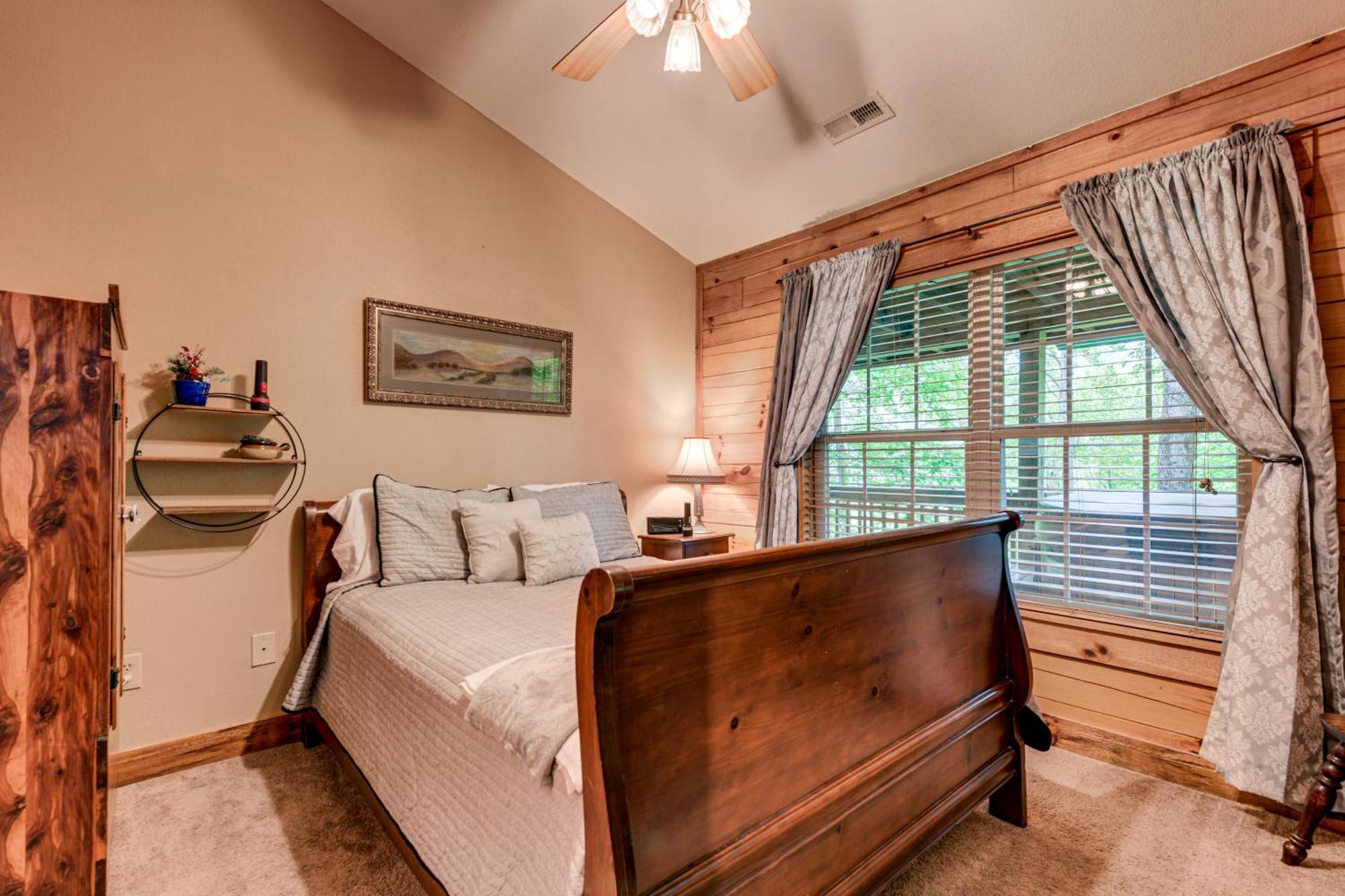 Serene Maggie Valley Retreat With Deck And Hot Tub! Экстерьер фото